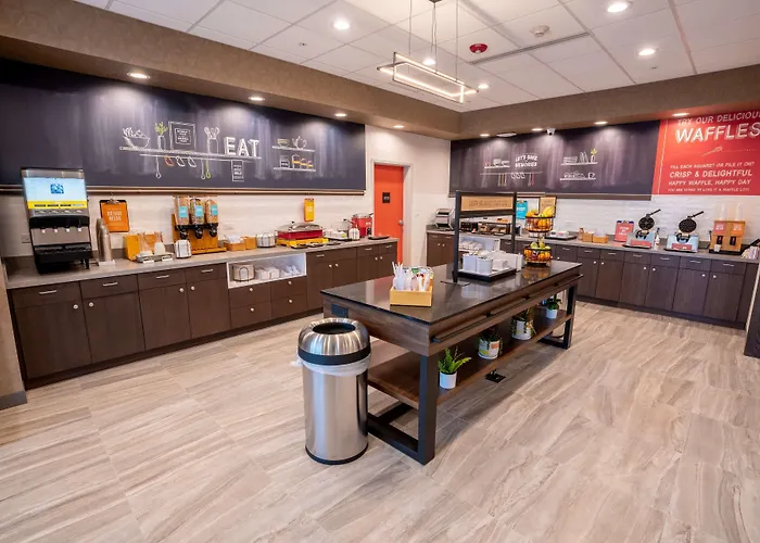 Hampton By Hilton Chicago Hotel