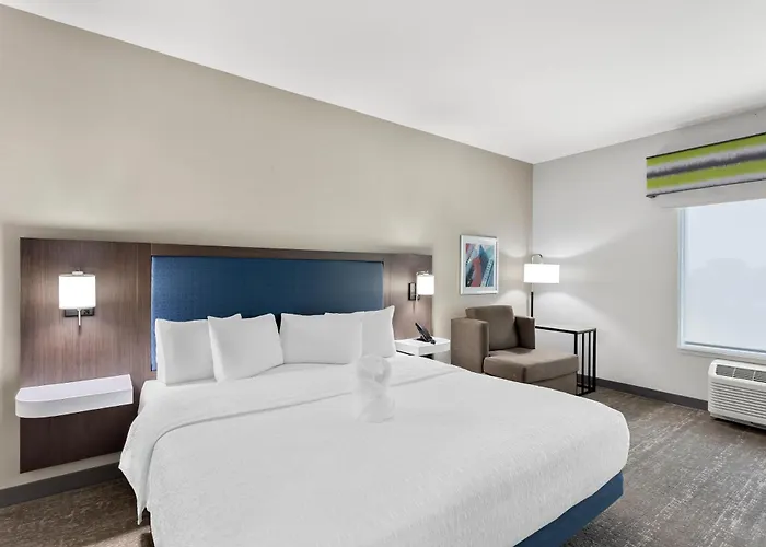 Hampton By Hilton Chicago Hotel Huntley