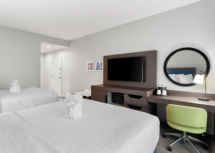 Hotel Hampton By Hilton Chicago 3*