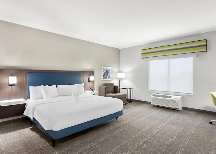 Hampton By Hilton Chicago Hotel Huntley