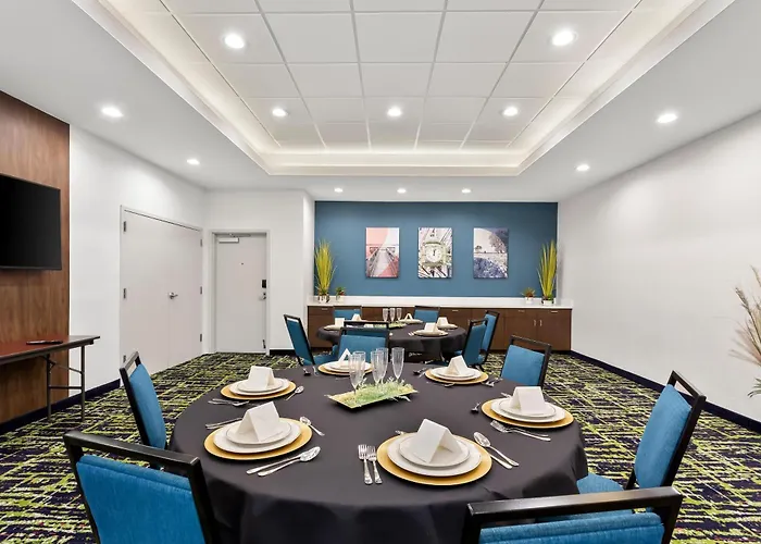 Hampton By Hilton Chicago Huntley