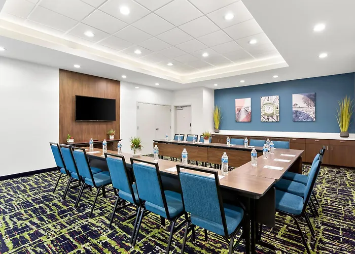 Hotel Hampton By Hilton Chicago 3*