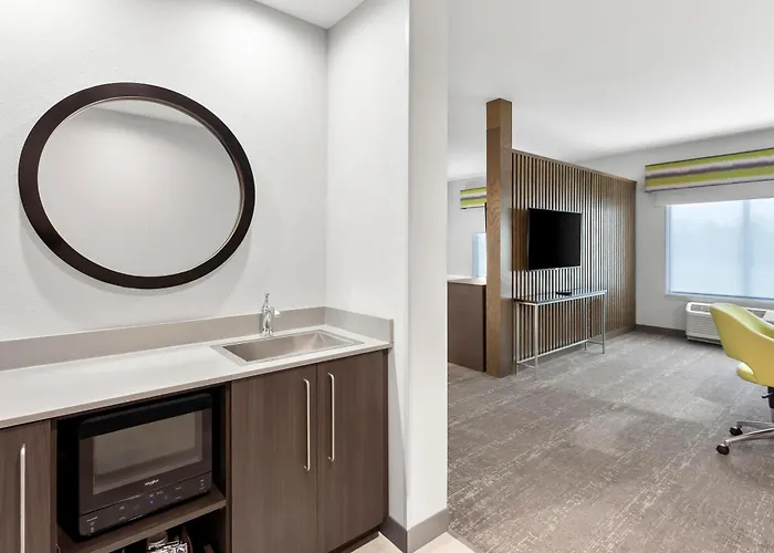 Hampton By Hilton Chicago Hotel Huntley