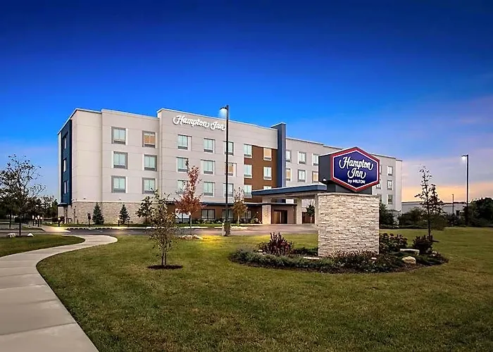 Hotel Hampton By Hilton Chicago Huntley